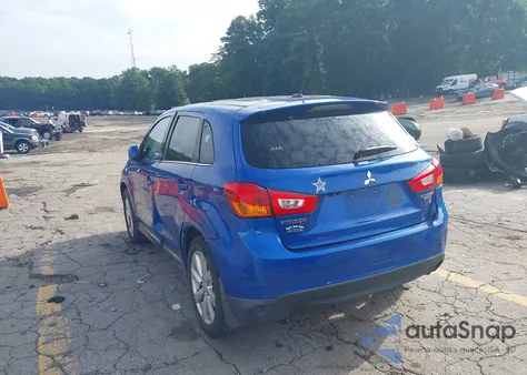 2015 Mitsubishi Outlander Sport Se z USA, uszkodzony, nr VIN 4A4AR4AU7FE015408